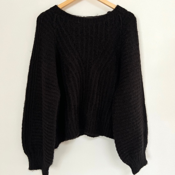 $128 Free People Black fuzzy knit pullover sweater relax fit XL - Picture 6 of 6